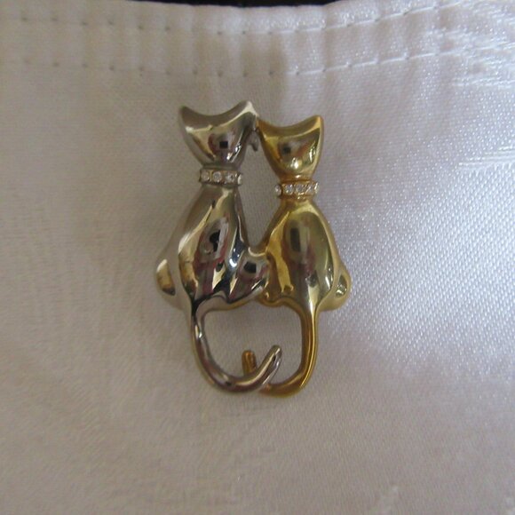 Two Cats Liz Claiborne Vintage Brooch Pin - Picture 7 of 10